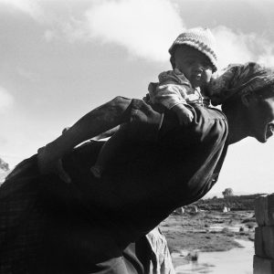 Série-Brique-Sur-le-dos-de-maman-Pierrot-Men-Galerie-21