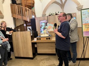 Azzaro donjon capitole toulouse galerie 21